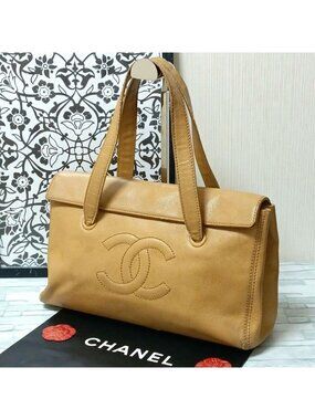 Chanel Tote Kya Kin Beige CC Logo